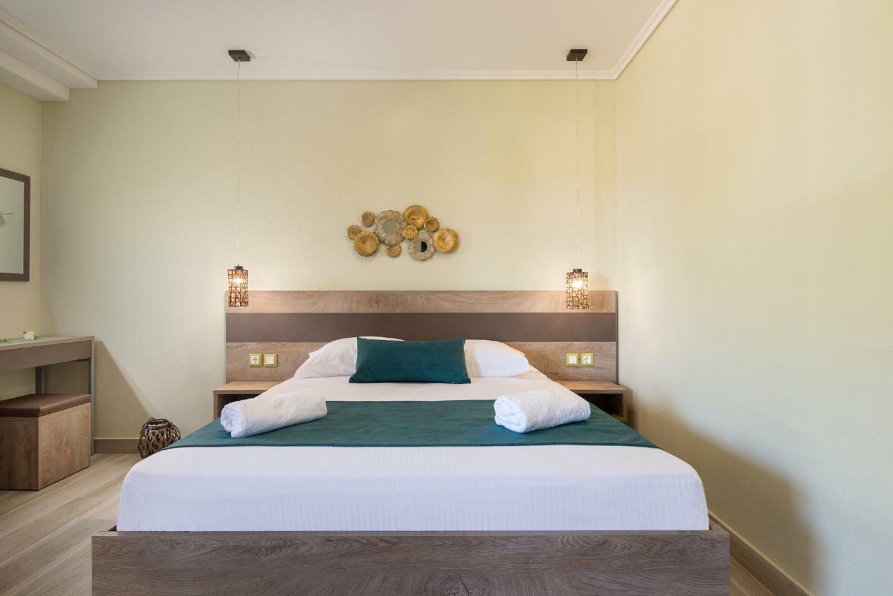 Aelia Suites Valtí エクステリア 写真